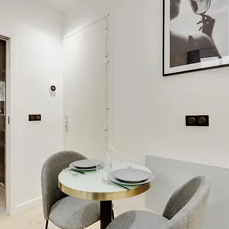 Cmg - Montorgeuil / Centre De Apartment *